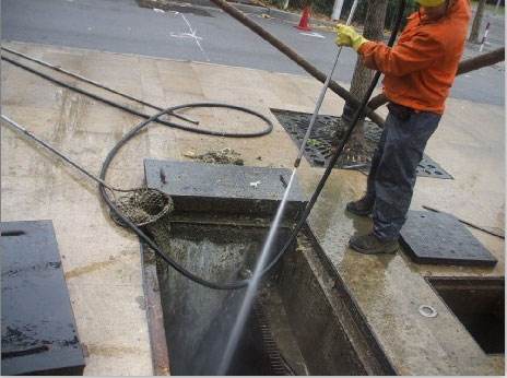 兰陵池底污泥如何清理